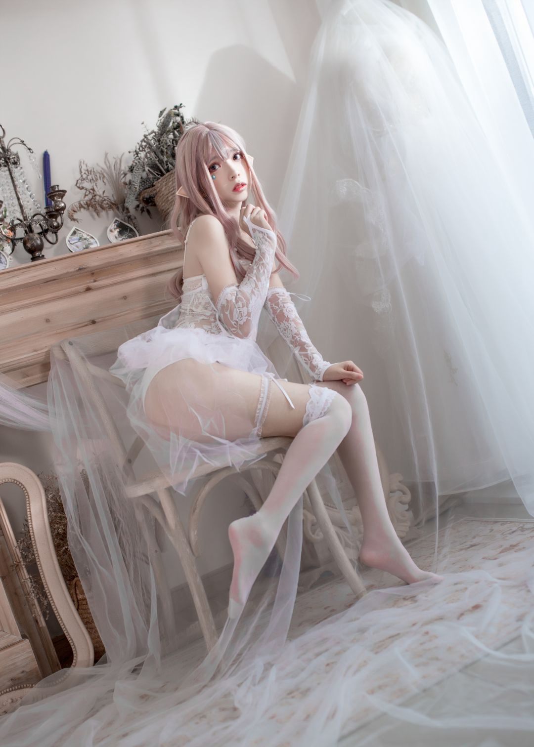 森萝财团白丝cosplay大尺度福利写真(12)