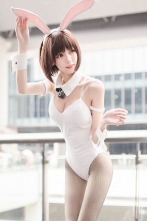 COSER你的负卿《圣人惠兔女郎》 [Cosplay福利] 写真集[23P]