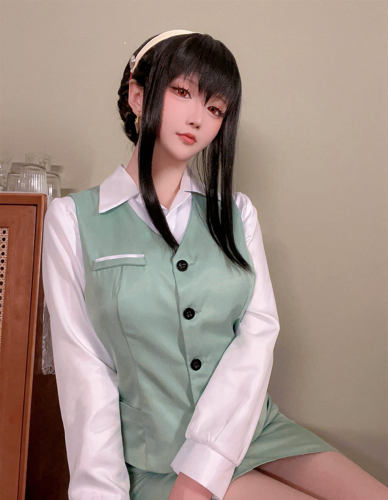 星之迟迟性感制服cosplay性感美臀丁字裤动漫美女写真(3)