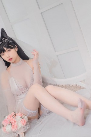 雯妹不讲道理《爱宕花嫁》  [COSPLAY福利] 写真集[32P]