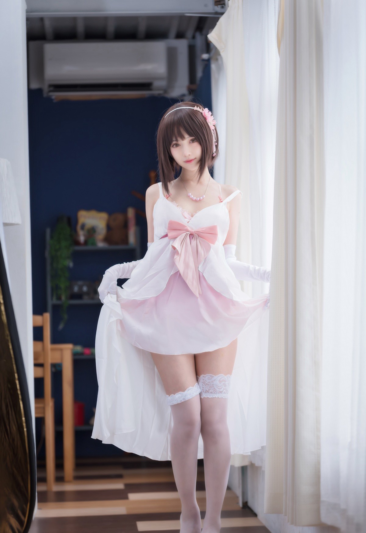 白丝美女小鹿鹿cosplay性感丝袜美腿写真(12)