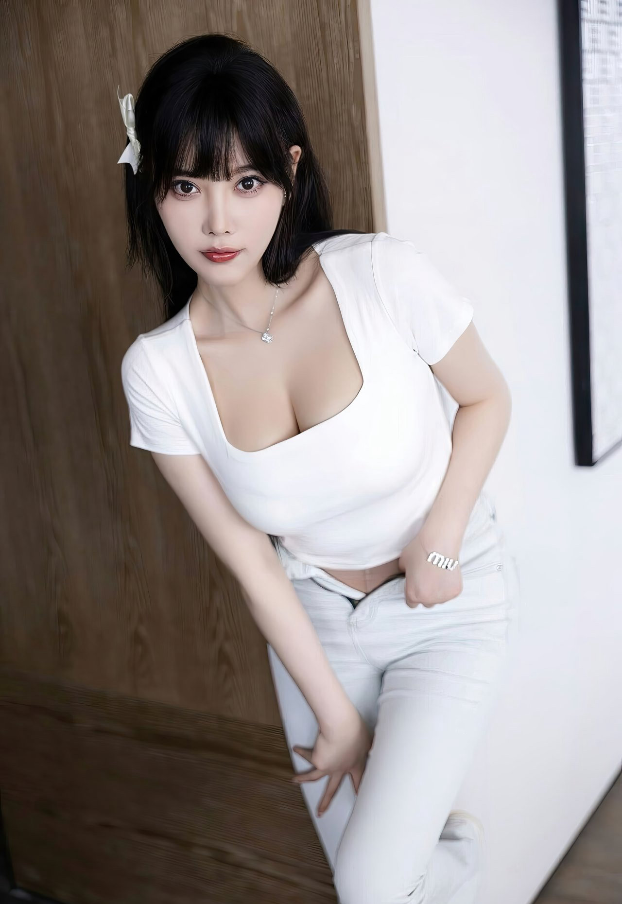 杨晨晨极品尤物mm131翘臀美女紧身牛仔性感诱惑美女图片(1)