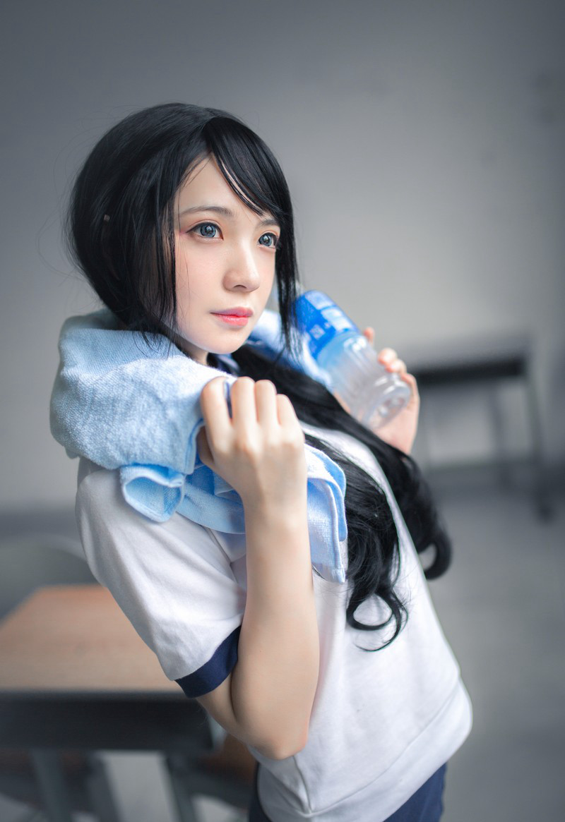 疯猫cosplay性感白丝美腿JK诱惑写真套图(4)