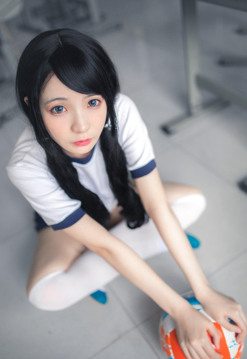 疯猫cosplay性感白丝美腿JK诱惑写真套图(13)