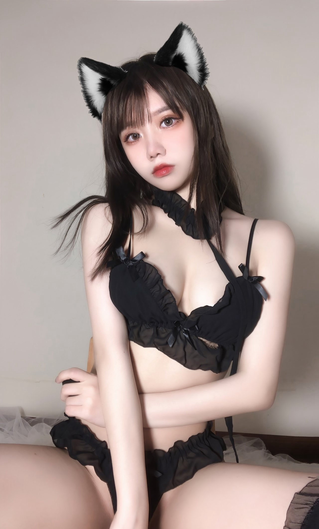 二次元COSPLAY制服丝袜在线岳的美艳丰满大尺度(4)