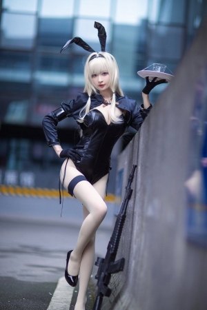 Cosplay美女南宫性感丝袜外拍大尺度写真