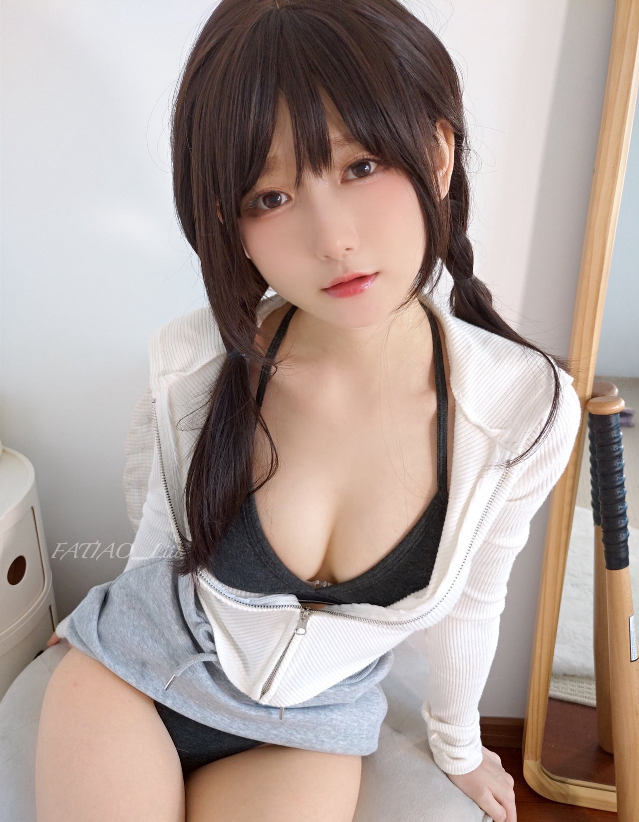 迷之呆梨极品白丝性感兔女郎cosplay大尺度写真套图(5)