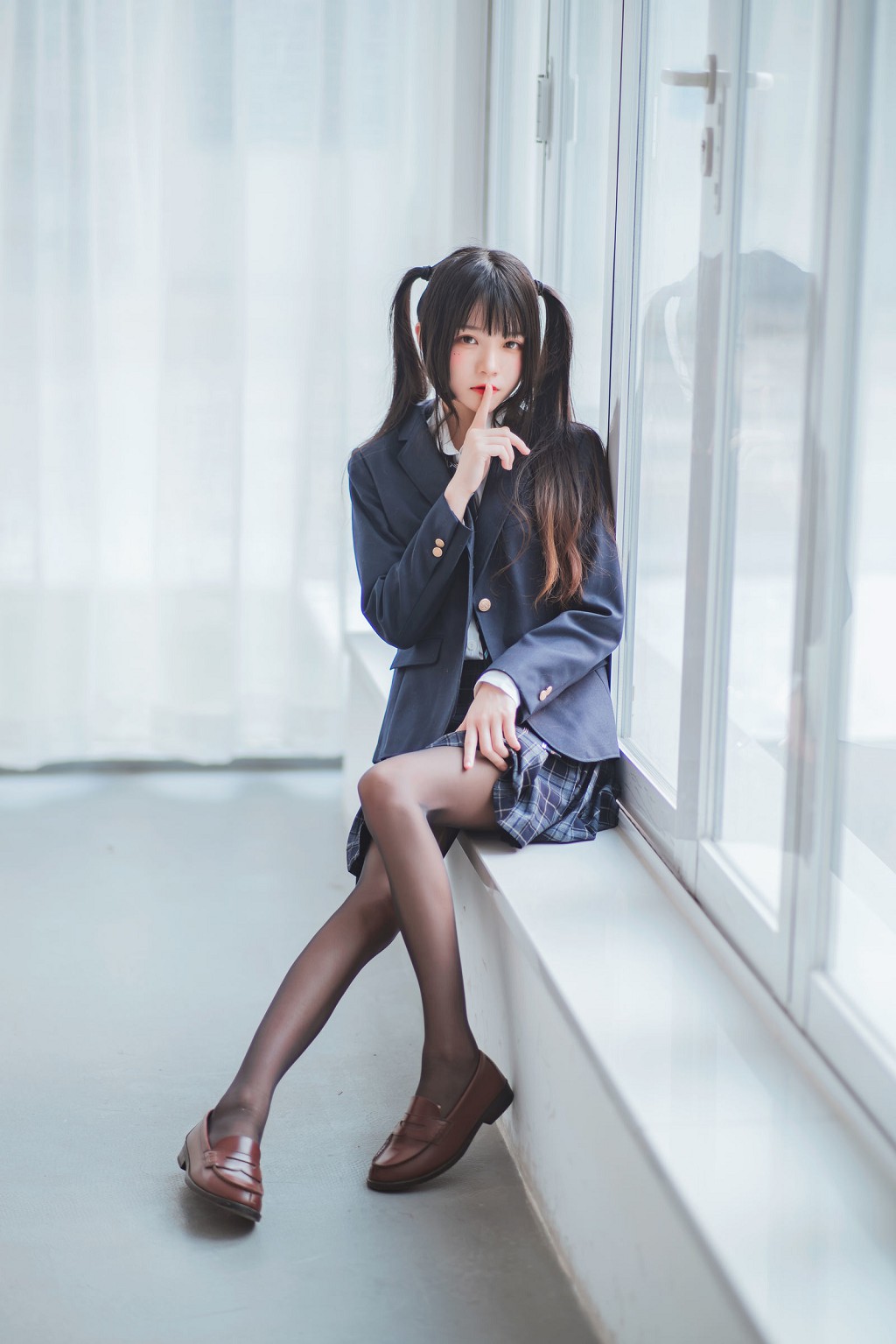 桜桃喵《冬季制服丝秀》 [Cosplay美女] 写真集[45P](20)