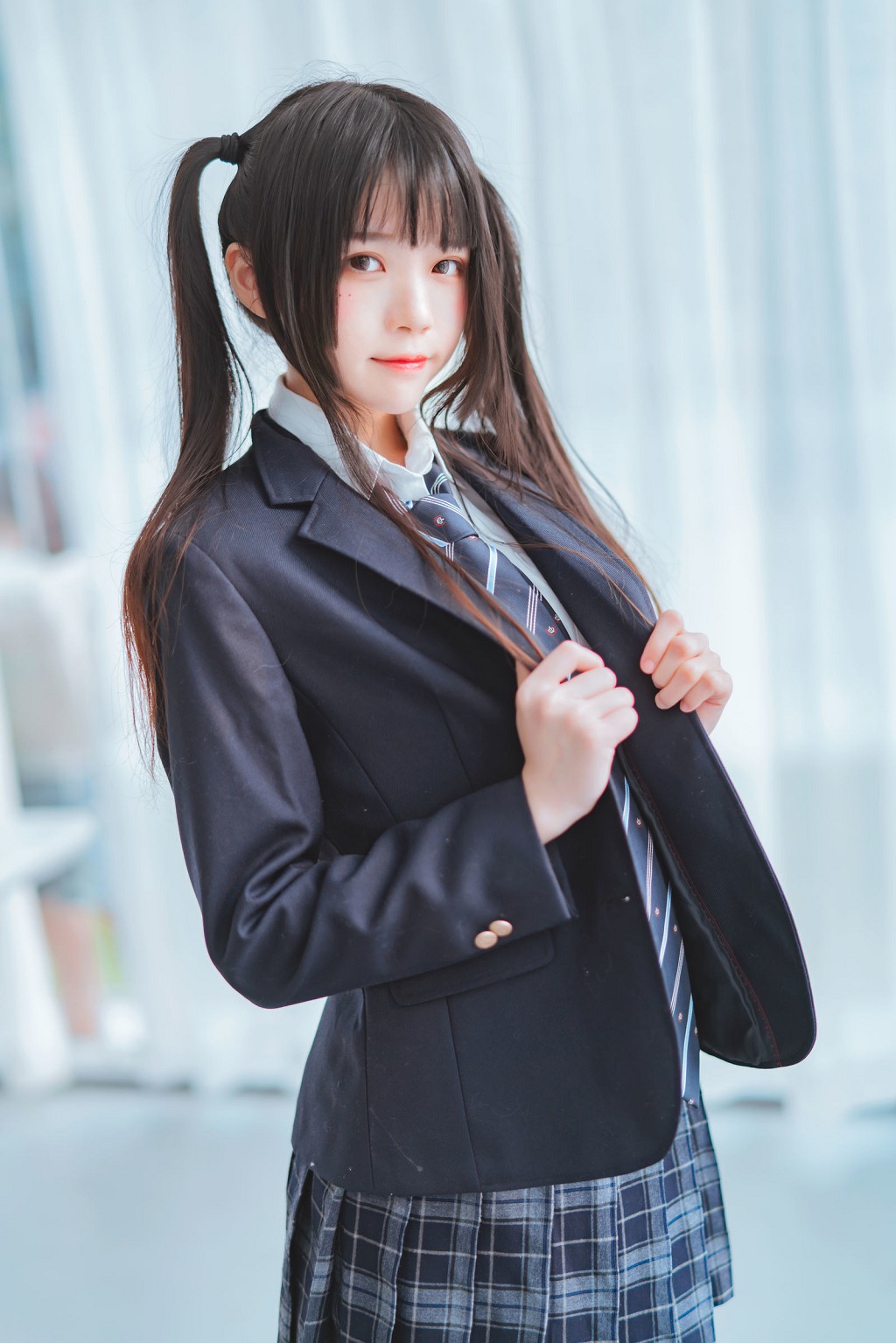 桜桃喵《冬季制服丝秀》 [Cosplay美女] 写真集[45P](15)